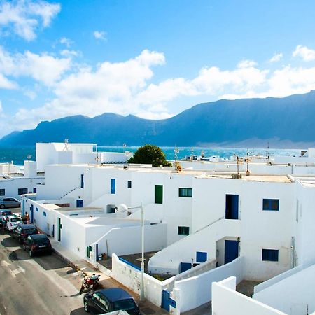 Atico Surf Leilighet Famara Eksteriør bilde